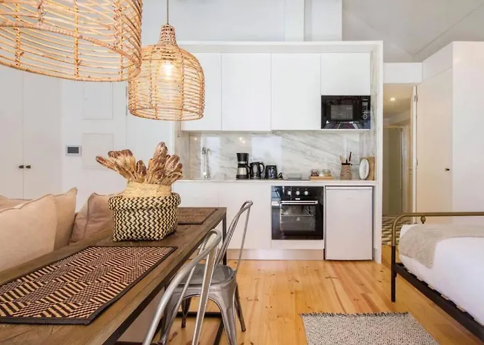 Apartment 157 Flores