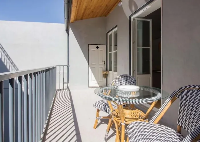 Apartment 157 Flores Porto